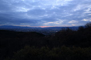 高円山展望所の夜景スポット写真（4）class=