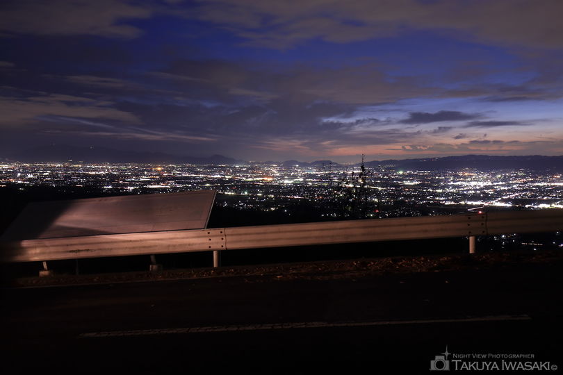 高円山大和三山展望所の夜景スポット写真（2）