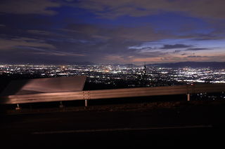 高円山大和三山展望所の夜景スポット写真（2）class=