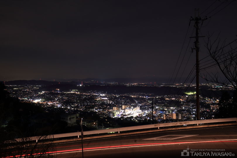 宝山寺の夜景スポット写真（2）