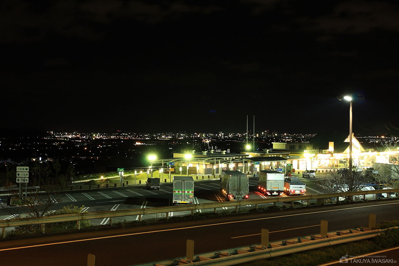 紀ノ川SA(上り)の夜景スポット写真（1）