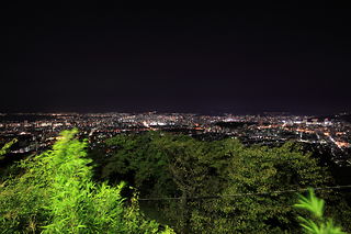 黄金山の夜景スポット写真（4）class=