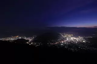 灰ヶ峰の夜景