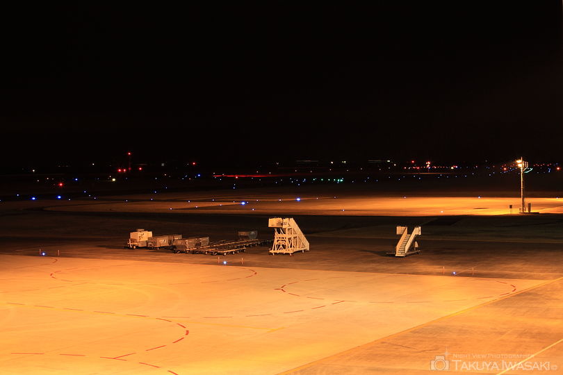 山口宇部空港 送迎デッキの夜景スポット写真（2）