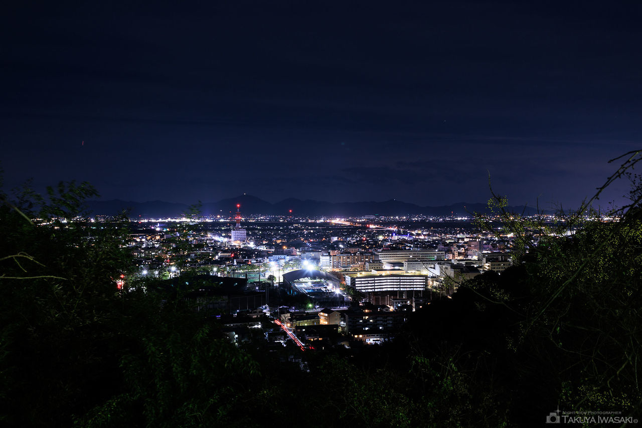 徳島市内を望む