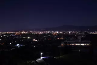 伊予灘SA（上り）（松山自動車道）の夜景