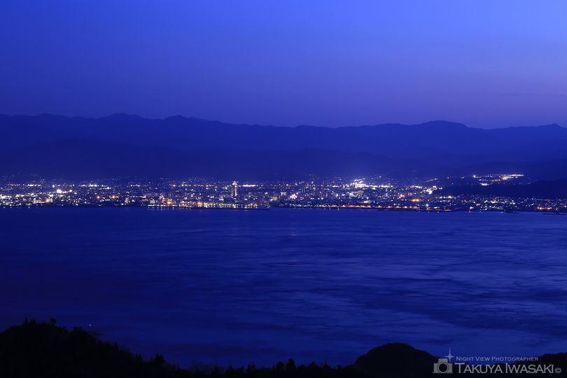 亀老山展望公園手前の夜景スポット写真（2）
