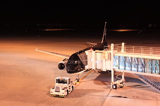 北九州空港 展望デッキの夜景スポット写真（1）class=