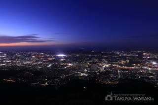 皿倉山の夜景スポット写真（2）class=