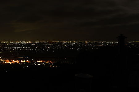 肥前仏舎利塔の夜景スポット写真（2）class=