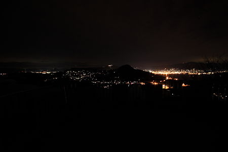 赤崎町・船越町周辺の住宅街と佐世保港の夜景