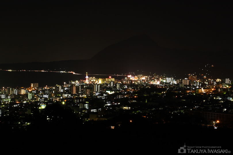平和記念塔の夜景スポット写真（1）