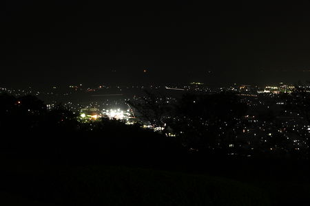 城山公園の夜景スポット写真（2）class=