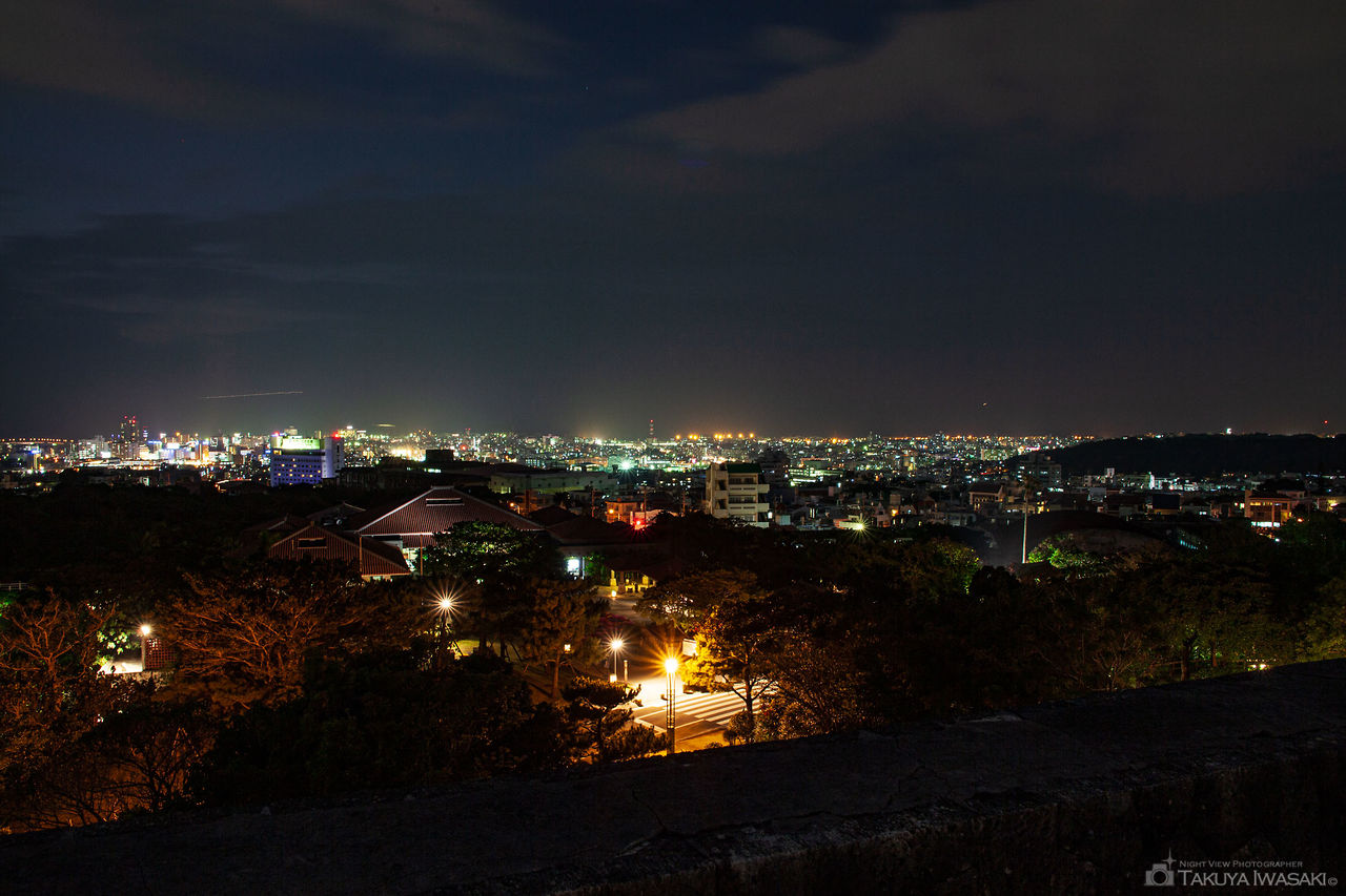首里城 西のアザナの夜景スポット写真（2）