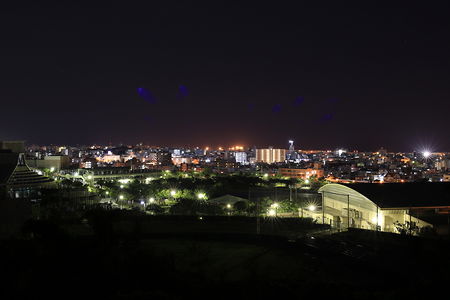 浦添運動公園 市民球場前の夜景スポット写真（1）class=