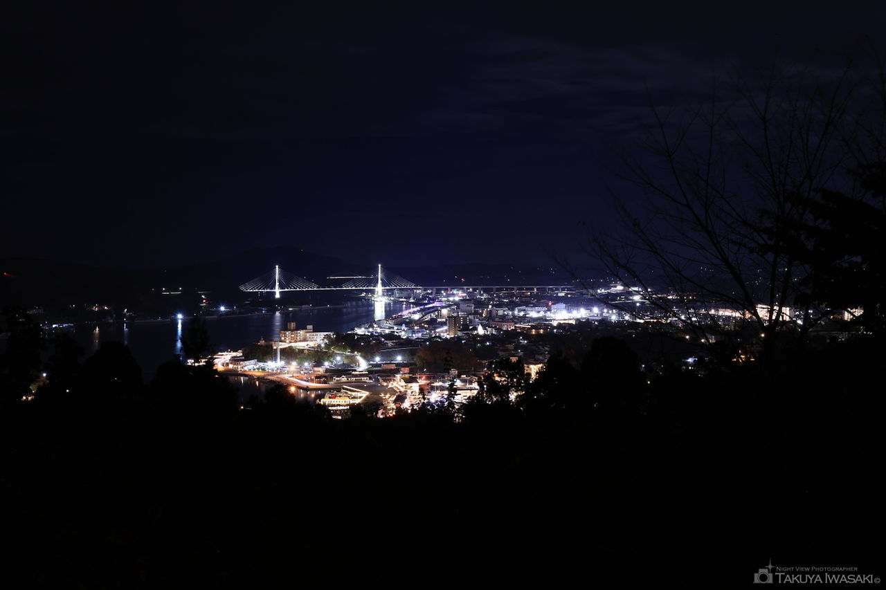 安波山公園前の夜景スポット写真（1）