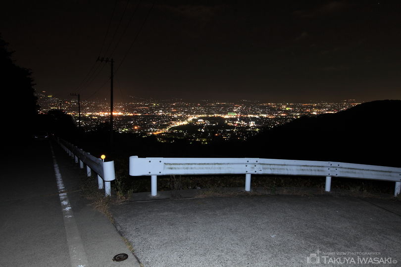大蔵経寺山 三ツ石地区の夜景スポット写真（2）