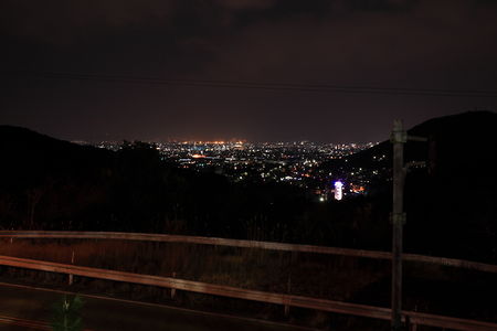 多米峠の夜景スポット写真（1）class=