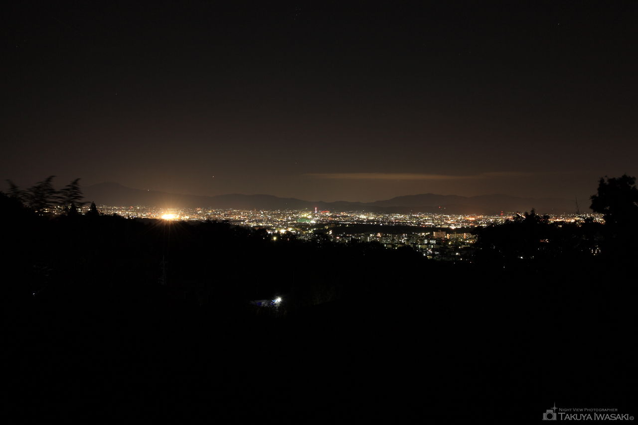 小塩山入り口の夜景スポット写真（1）