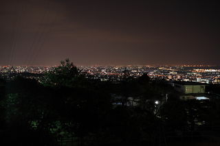 前山公園の夜景スポット写真（1）class=