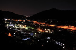 山北町 東名高速横の夜景スポット写真（1）class=
