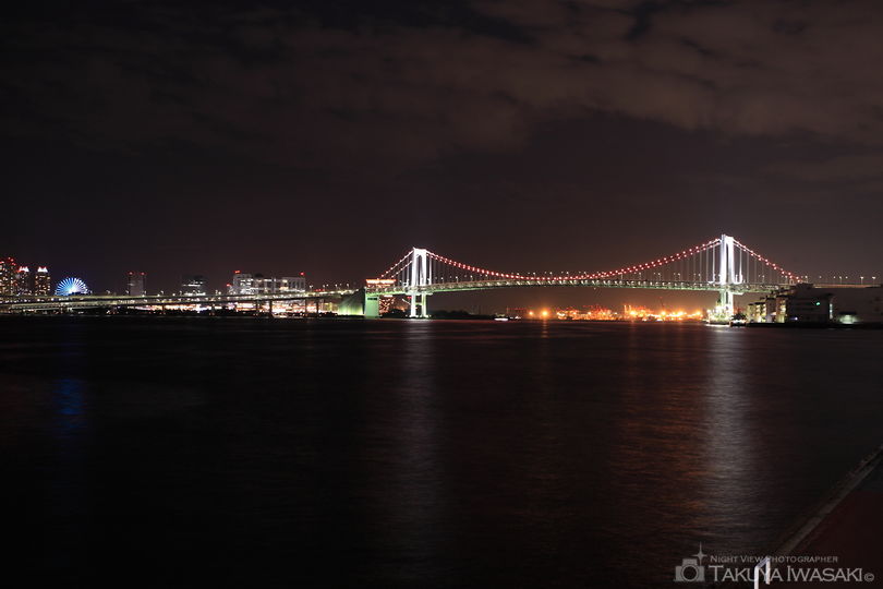 日の出桟橋の夜景スポット写真（1）