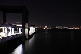 日の出桟橋の夜景スポット写真（2）class=