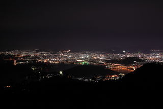 絵下山 山頂駐車場の夜景スポット写真（2）class=
