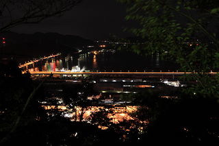黄金山登山道路の夜景スポット写真（2）class=