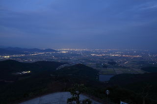 肥前犬山城の夜景スポット写真（1）class=