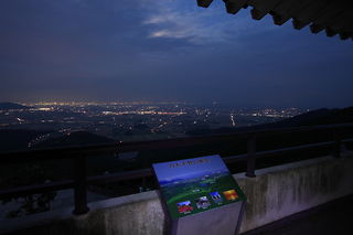 肥前犬山城の夜景スポット写真（3）class=