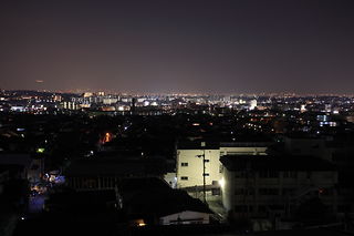 箕面ドライブウェイ前の夜景スポット写真（2）class=