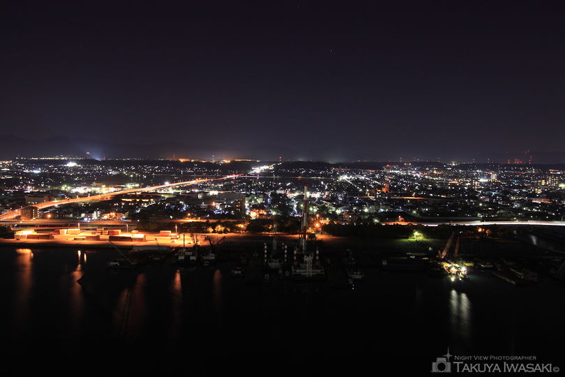 四日市港ポートビルの夜景スポット写真（2）