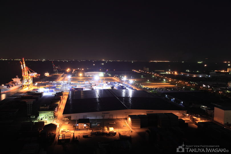 四日市港ポートビルの夜景スポット写真（3）