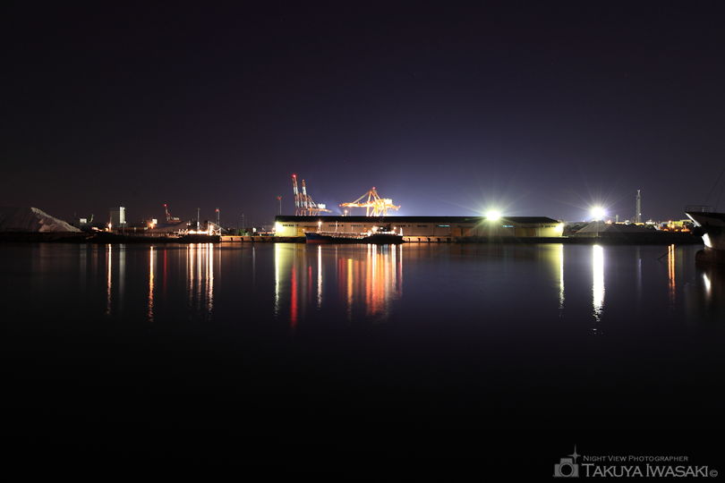 四日市港富双緑地の夜景スポット写真（1）