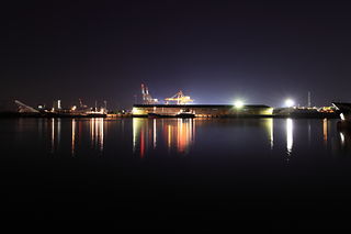 四日市港富双緑地の夜景スポット写真（1）class=