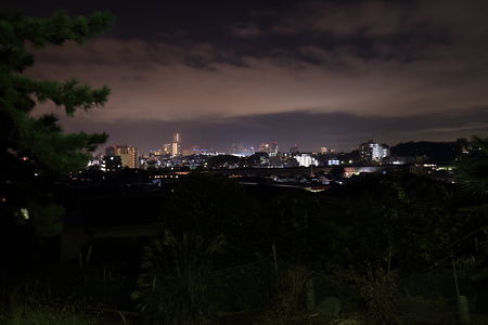 西寺尾の丘公園の夜景スポット写真（2）class=