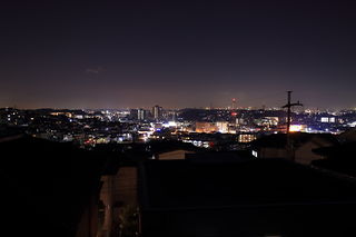 高田駅方面の夜景を眺める