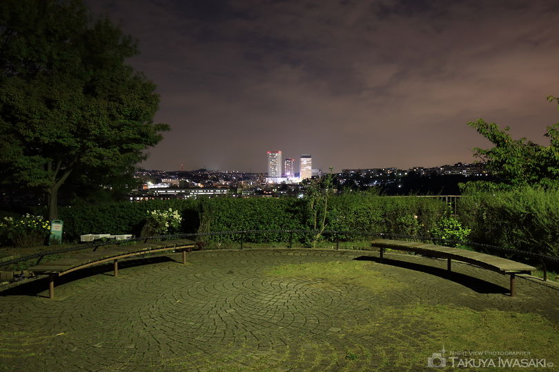 笹下中央公園の夜景スポット写真（3）