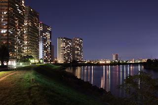 多摩川見晴らし公園の夜景