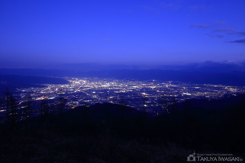 甘利山の夜景スポット写真（1）