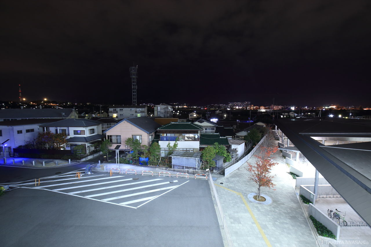 竜王駅南北自由通路山並みビューポイントの夜景スポット写真（1）