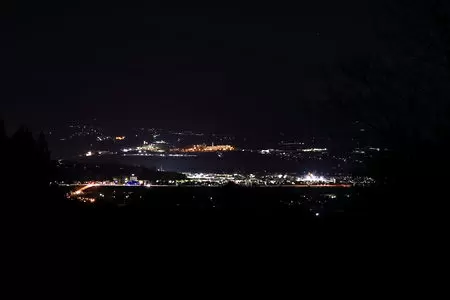 旭町上條北割（白山城跡展望所）の夜景