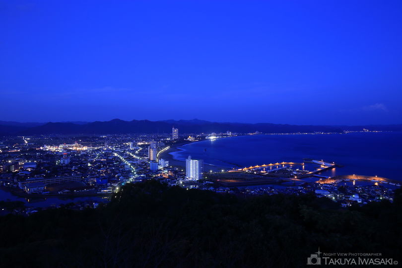 魚見塚展望台の夜景スポット写真（1）