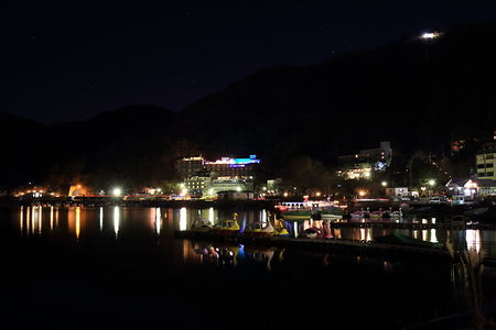 県営河口湖 無料駐車場の夜景スポット写真（1）class=