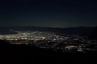 儀丹の滝 展望台の夜景