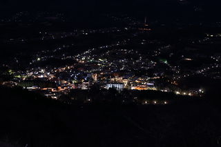 上ノ山公園　ときめきデッキの夜景スポット写真（1）class=