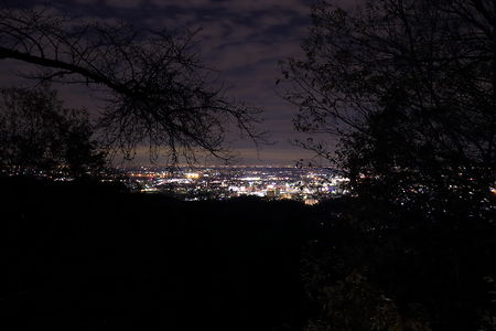 金山自然公園の夜景スポット写真（1）class=