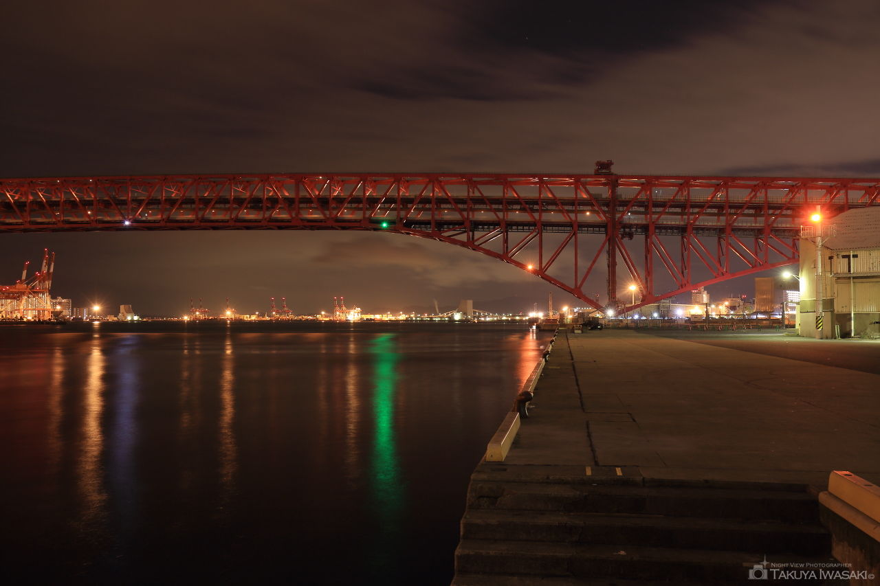 大阪港第三突堤第七岸壁の夜景スポット写真（2）