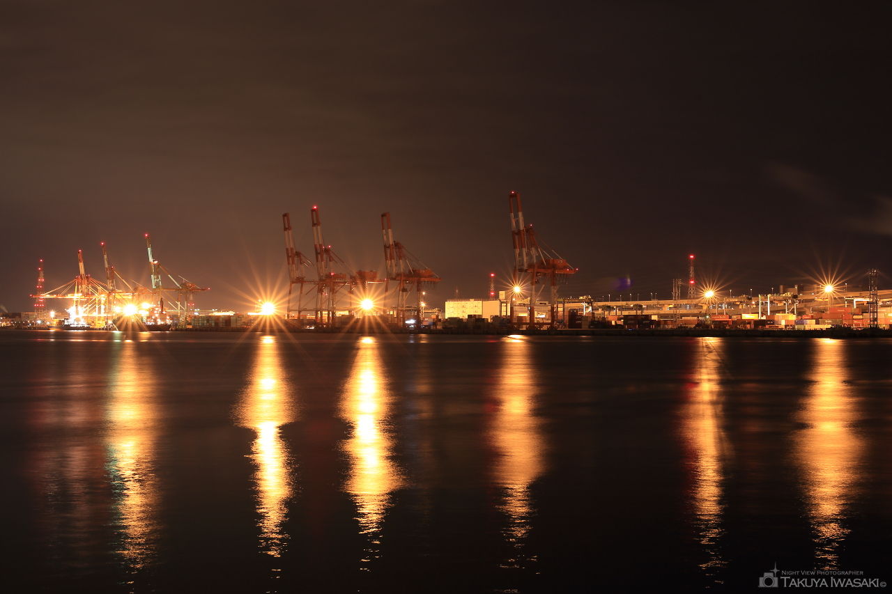 大阪港第三突堤第七岸壁の夜景スポット写真（3）